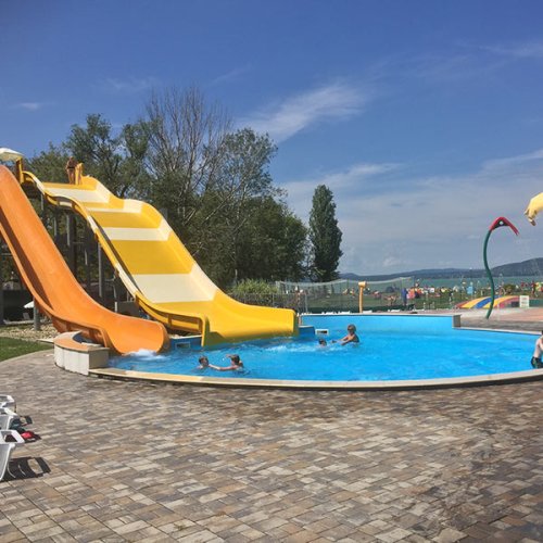 Boglári Buborék Élményfürdö